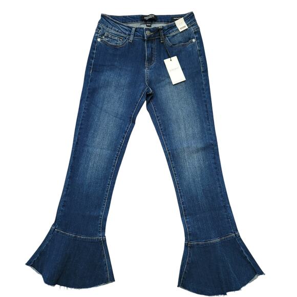 NWT Judy Blue Crop Flare Fit Mid Rise Jeans Size 26 - Picture 1 of 6